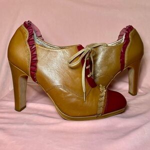 Miss Albright Bordeaux Ruffled Oxford Heels
